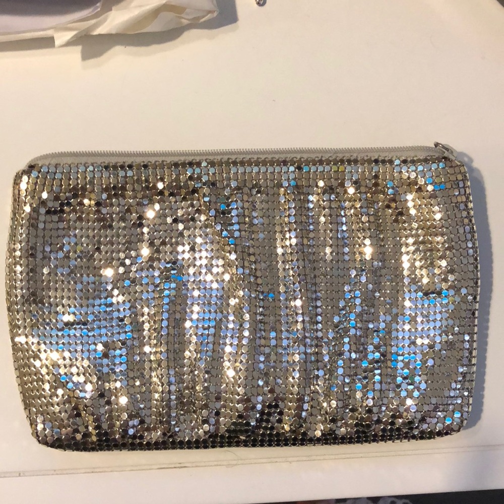 Whiting and Davies zipper clutch